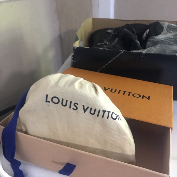 Authentic Louis Vuitton belt main image 5